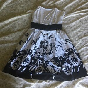 Black and White Floral Print Dress